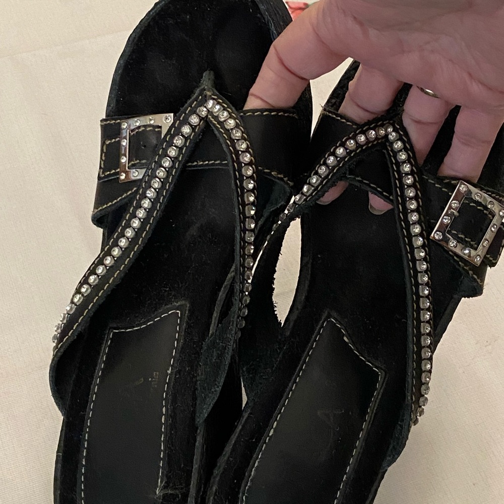 Black Leather Bling Sandals, suede footbed, casual and comfy! Size 8